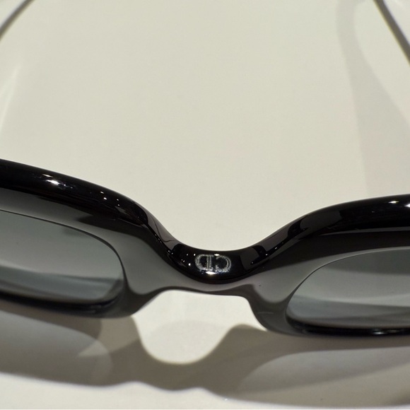 Christian Dior "D Dior" Black Oversized Square Sunglasses - Picture 3 of 11